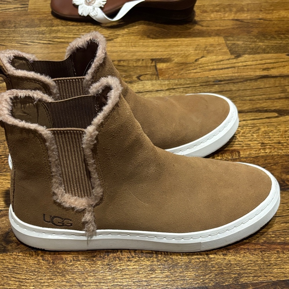 UGG Women's Brown Suede Sneakers